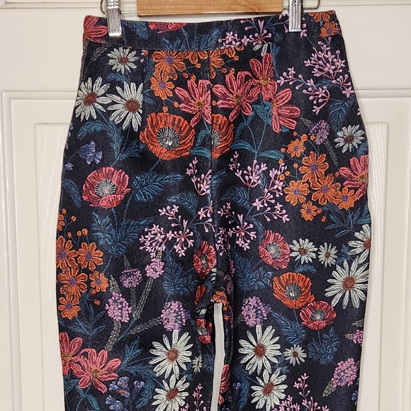 Misguided Floral Pants - Picture 2 of 5